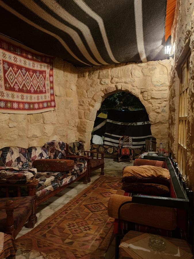 The Orient Home Wadi Musa Exterior photo
