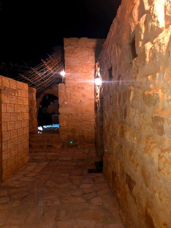 The Orient Home Wadi Musa Exterior photo